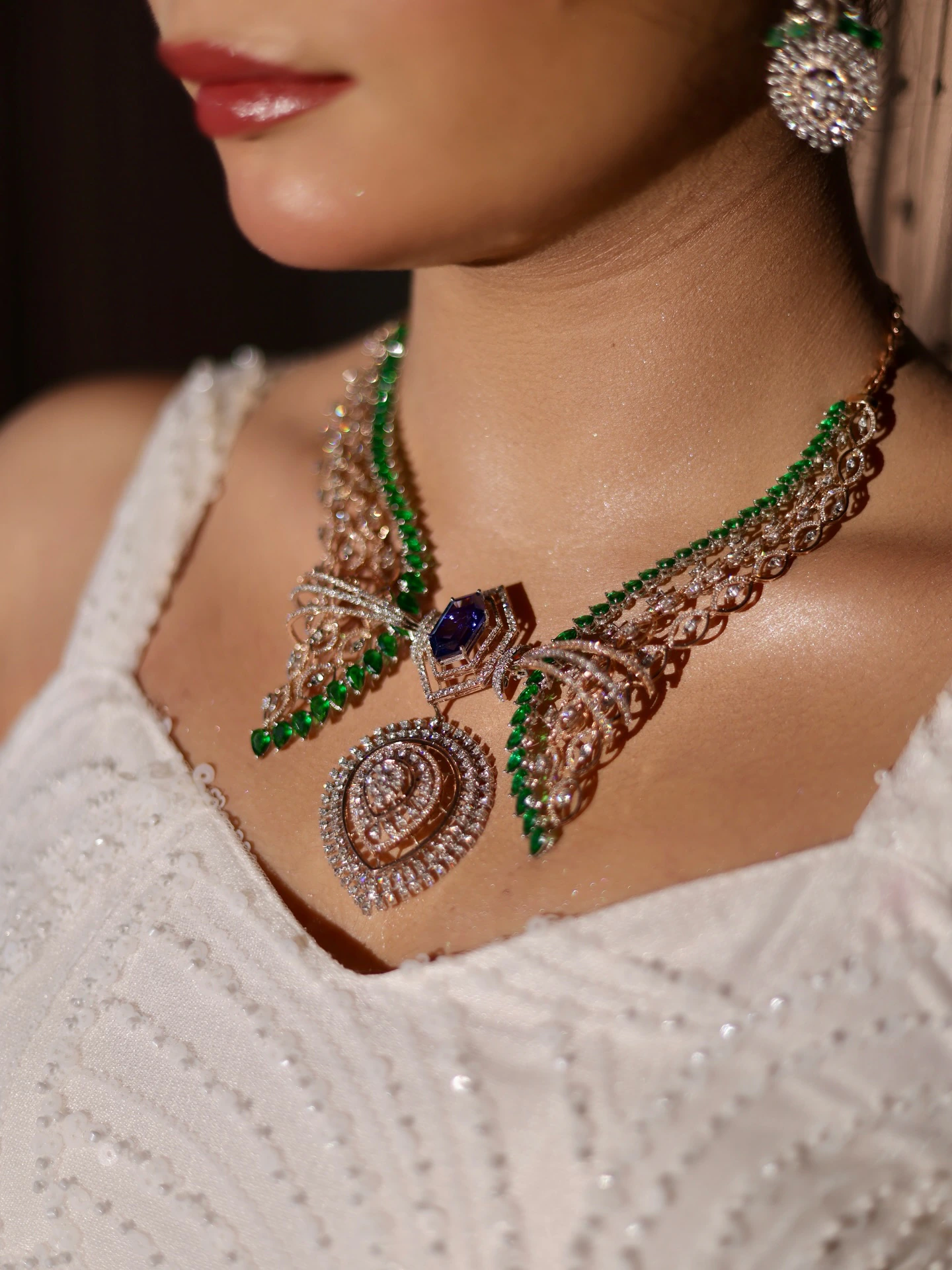 Emerald and diamond necklace