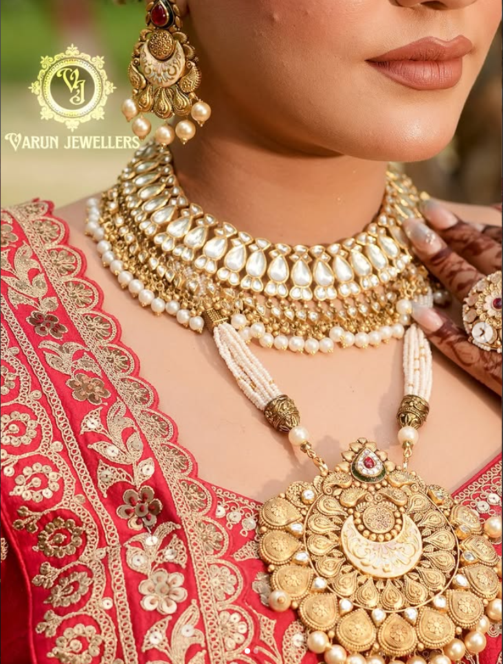 Pearl Heritage Pendant at Varun Jewellers