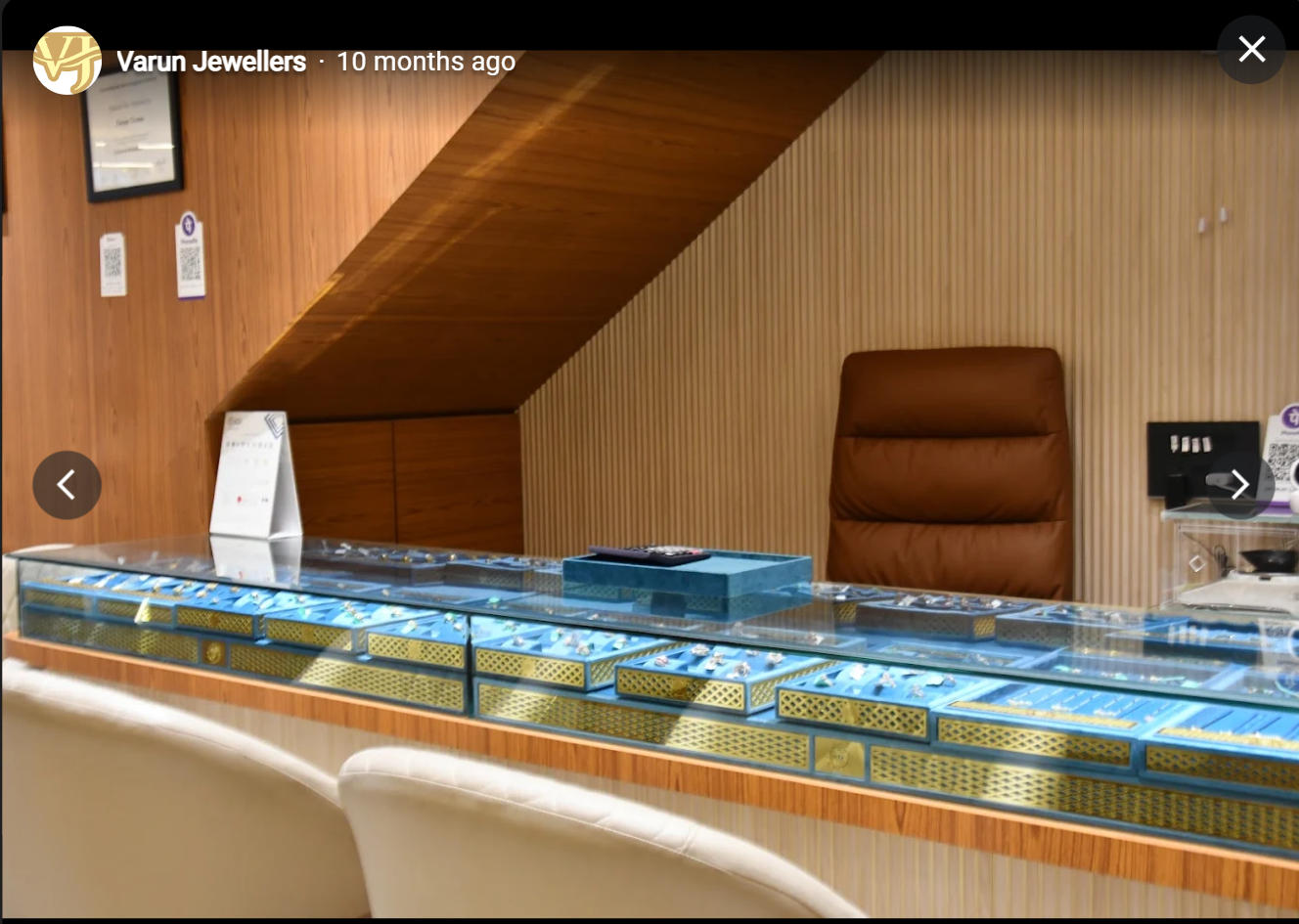 Jewellery viewing counter